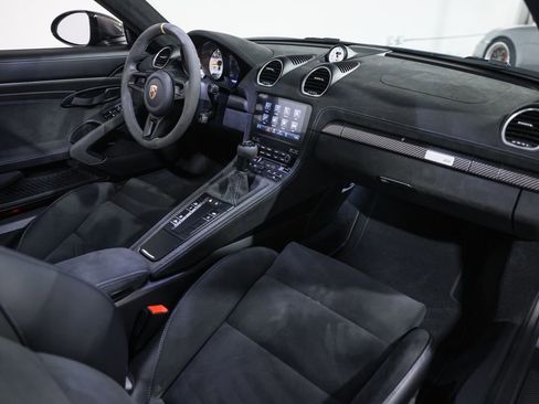 Used 2024 Porsche 718 Boxster Spyder RS image 25