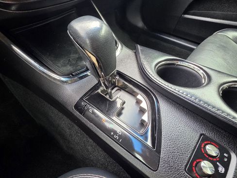 Used 2018 Toyota Avalon XLE image 17