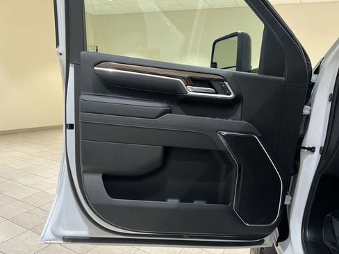 Certified 2025 Chevrolet Silverado 3500 LT w/ Safety Package image 21