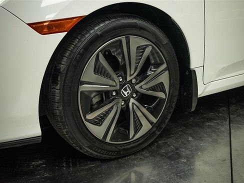 Used 2017 Honda Civic EX image 3
