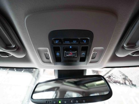 Used 2022 Toyota Camry XSE image 18