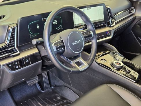 Used 2023 Kia Sportage EX image 10