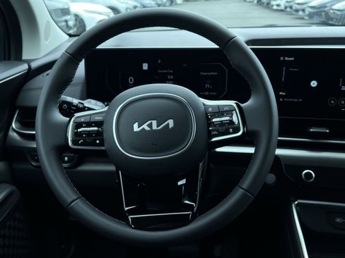 New 2026 Kia Carnival SX FWD image 39