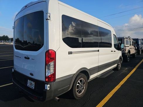 Used 2022 Ford Transit 350 XLT RWD image 3