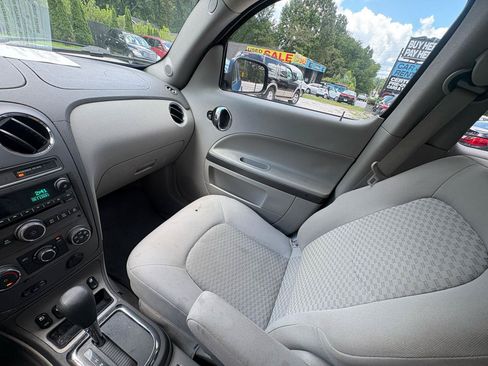 Used 2008 Chevrolet HHR LT w/ Enhanced Sound Package FWD image 18