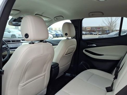 Used 2021 Buick Encore GX Select w/ Sport Touring Package image 9