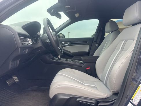 Certified 2025 Honda Civic Sport image 18