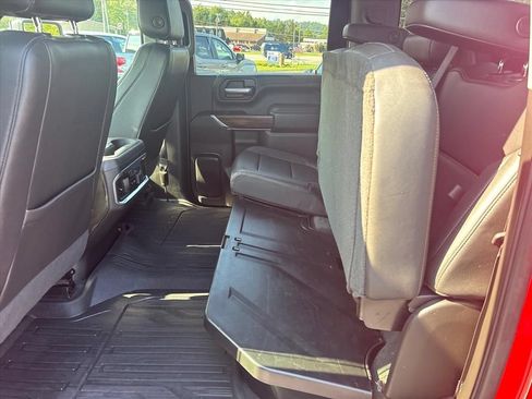 Used 2022 GMC Sierra 2500 SLT w/ SLT Preferred Package AWD/4WD image 19