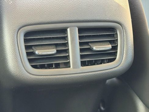 Used 2023 Buick Envision Essence AWD/4WD image 18