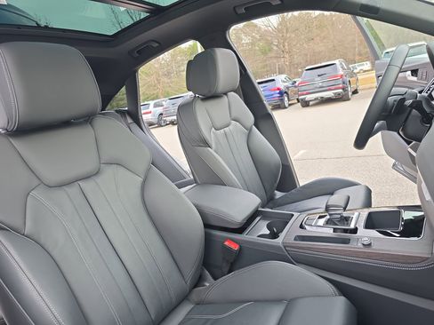 Used 2023 Audi Q5 2.0T Premium Plus w/ Premium Plus Package image 10