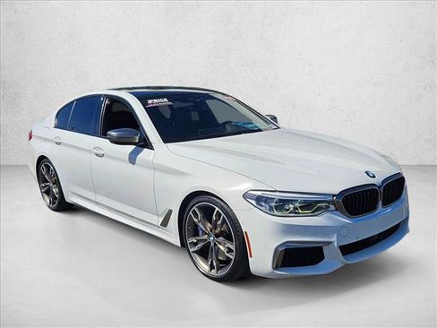 Used 2019 BMW M550i xDrive image 3