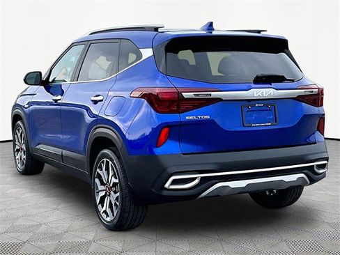 Used 2022 Kia Seltos SX w/ Sunroof Package image 4