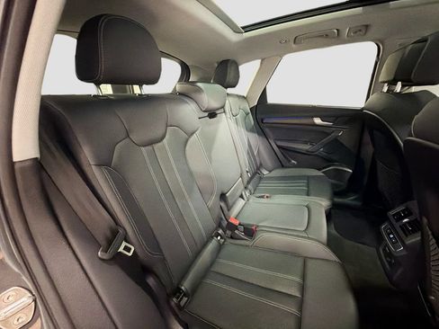 Used 2025 Audi Q5 e Premium Plus AWD/4WD image 28