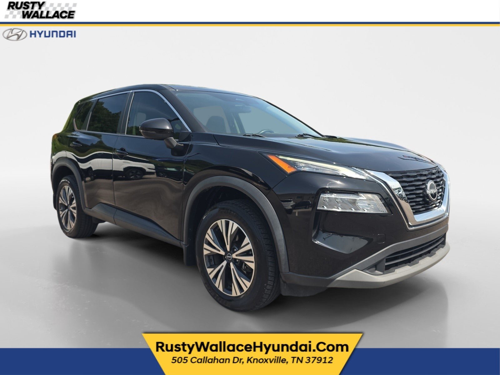 Used 2022 Nissan Rogue SV FWD image 1
