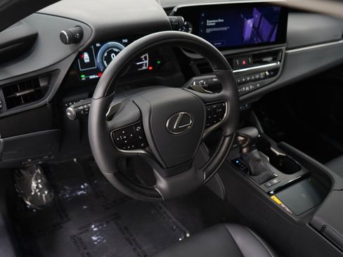 Used 2025 Lexus ES 300h FWD image 20