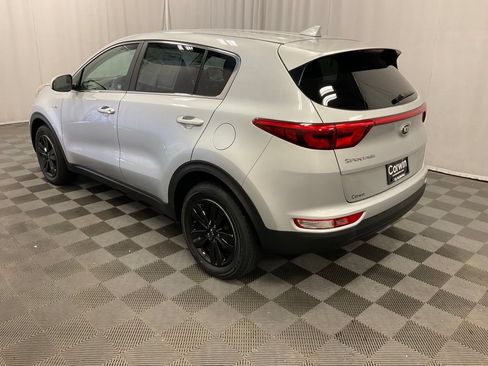 Used 2017 Kia Sportage LX AWD/4WD image 8