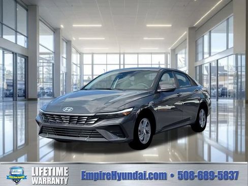 New 2026 Hyundai Elantra SE FWD image 1