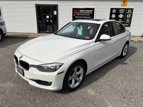 Used 2014 BMW 328i xDrive Sedan AWD/4WD image 2