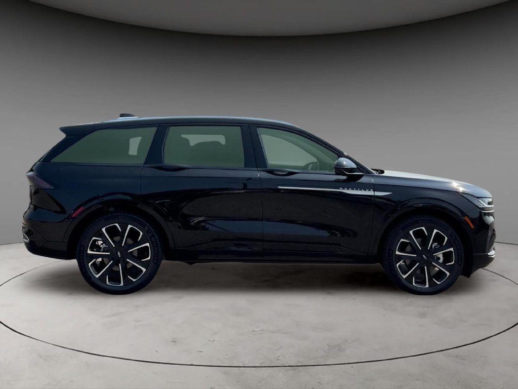 New 2026 Lincoln Nautilus Reserve AWD/4WD image 4