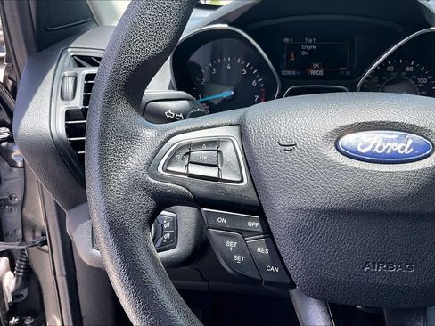 Used 2017 Ford Escape SE FWD image 23