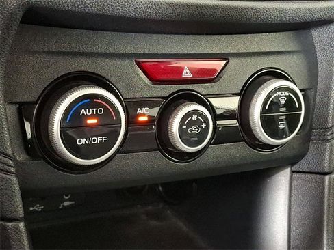 Used 2023 Subaru Crosstrek 2.0i image 18