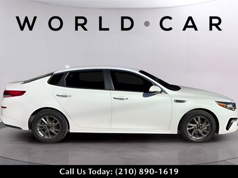 Used 2020 Kia Optima LX image 17