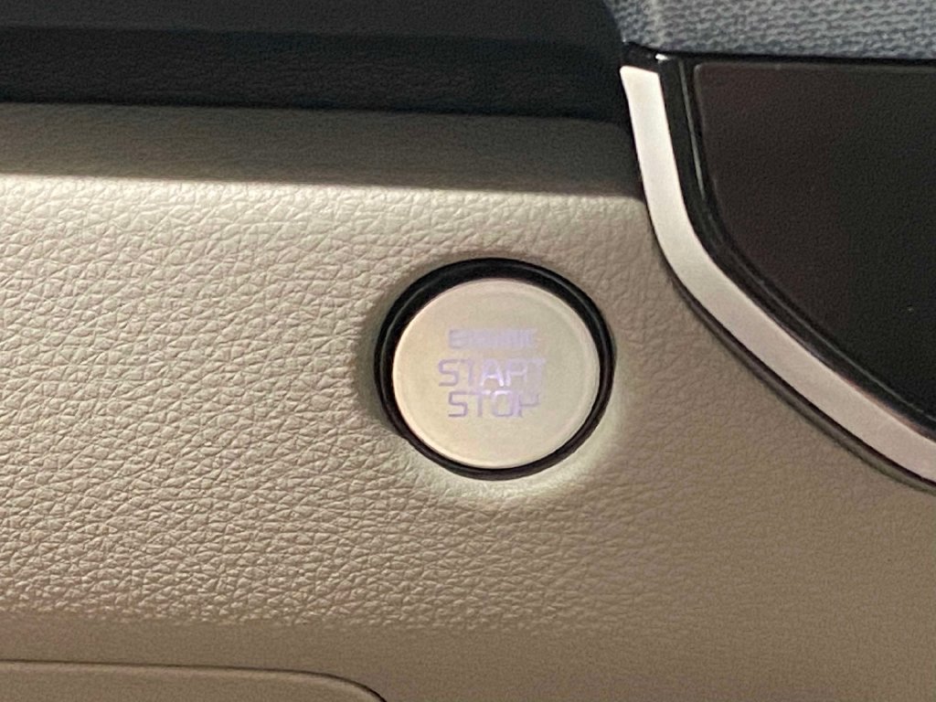 New 2026 Kia Carnival EX FWD image 25