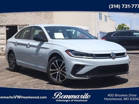 Used 2025 Volkswagen Jetta Sport FWD image 1