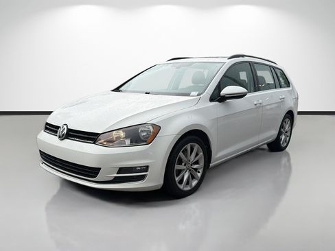 Used 2017 Volkswagen Golf S FWD image 7