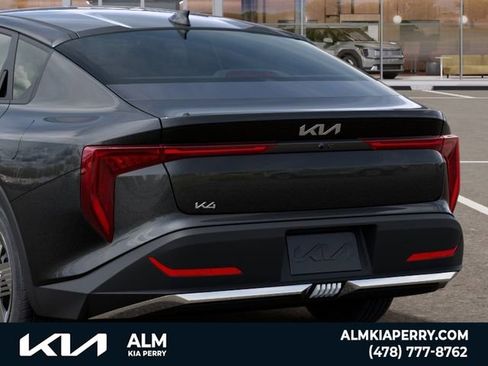 New 2026 Kia K4 LX image 13