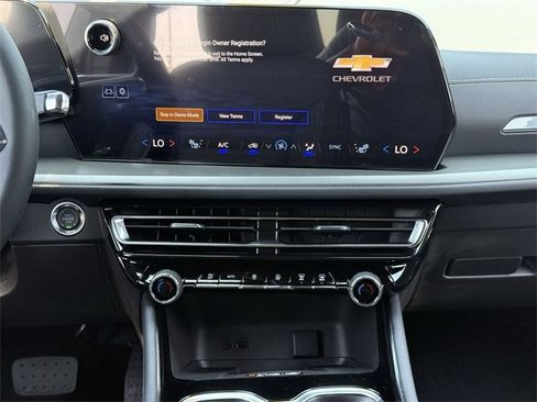 New 2026 Chevrolet Traverse LT w/ Enhanced Driving Package image 15