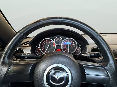 Used 2010 MAZDA MX-5 Miata Sport RWD image 30