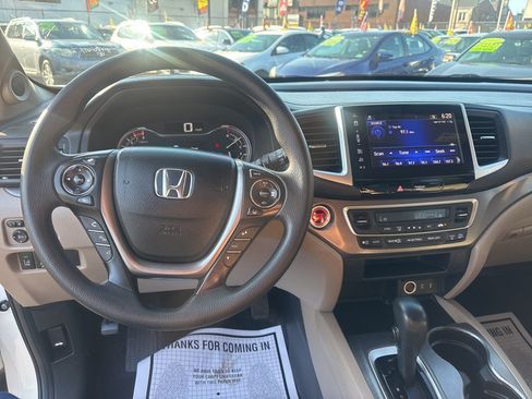 Used 2018 Honda Pilot EX image 18