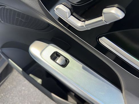 Used 2025 Mercedes-Benz GLC 43 AMG GLC 43 AMG image 50