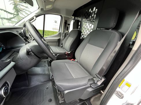 Used 2025 Ford Transit 250 Low Roof w/ Exterior Upgrade Package RWD image 17