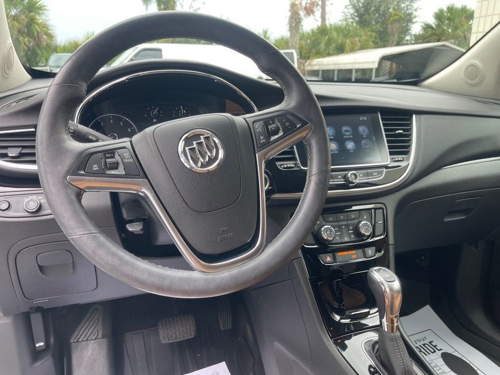 Used 2018 Buick Encore Essence FWD image 12
