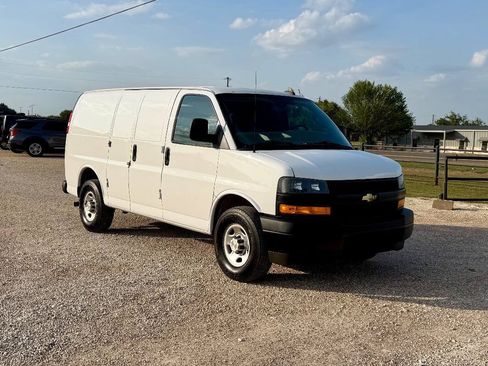 Used 2021 Chevrolet Express 2500 w/ Driver Convenience Package RWD image 1