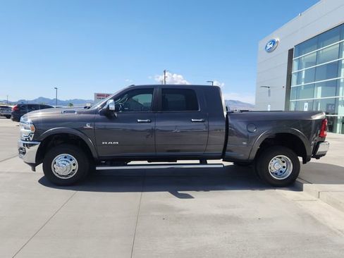 Used 2022 RAM 3500 Laramie AWD/4WD image 8