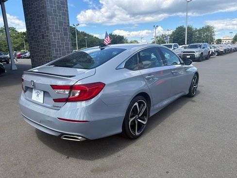 Used 2022 Honda Accord Sport image 7
