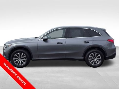 Used 2023 Mercedes-Benz GLC 300 4MATIC image 2
