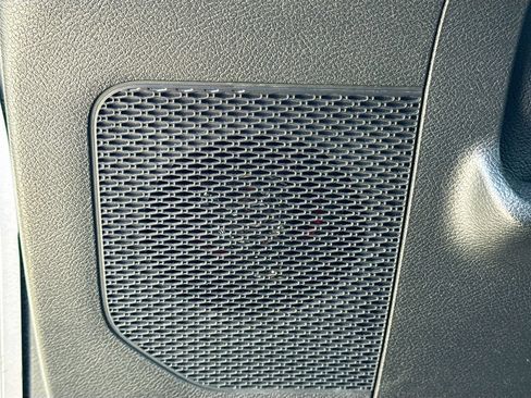 Used 2019 Jeep Wrangler Unlimited Sahara AWD/4WD image 22