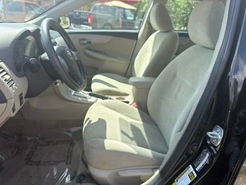 Used 2013 Toyota Corolla LE FWD image 14