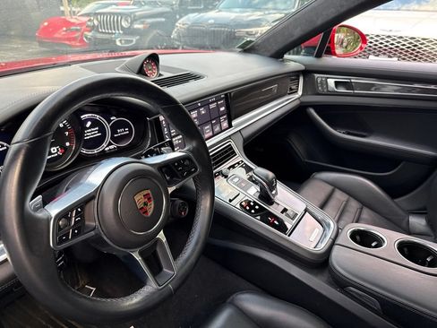 Used 2019 Porsche Panamera GTS AWD/4WD image 11