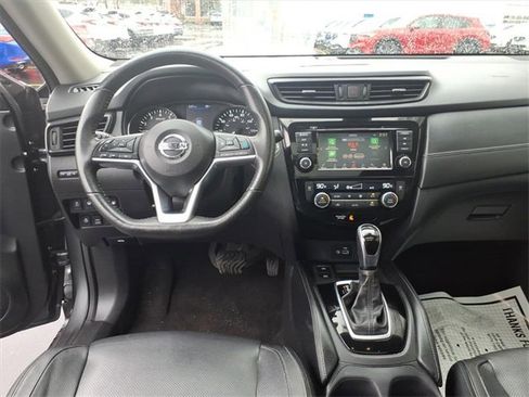Used 2020 Nissan Rogue SL w/ Premium Package image 6