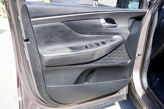 Used 2020 Hyundai Santa Fe SE FWD image 31