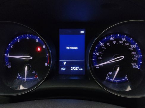 Used 2019 Toyota C-HR LE image 23