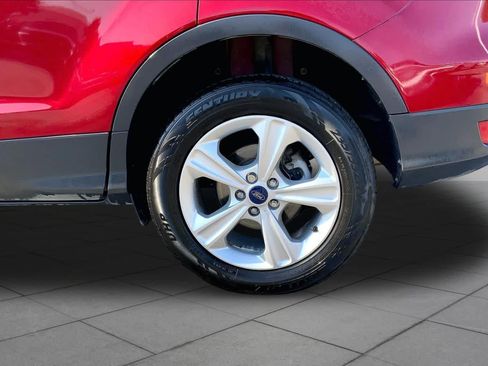 Used 2015 Ford Escape SE FWD image 11