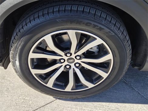 Used 2022 Ford Explorer ST-Line image 9