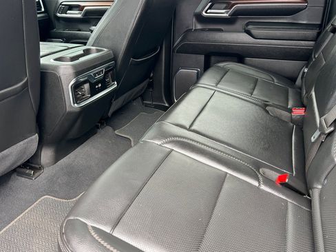 Used 2024 GMC Sierra 3500 Denali w/ Denali Reserve Package AWD/4WD image 12