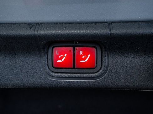 Used 2023 Mercedes-Benz EQE 500 4MATIC Sedan image 60